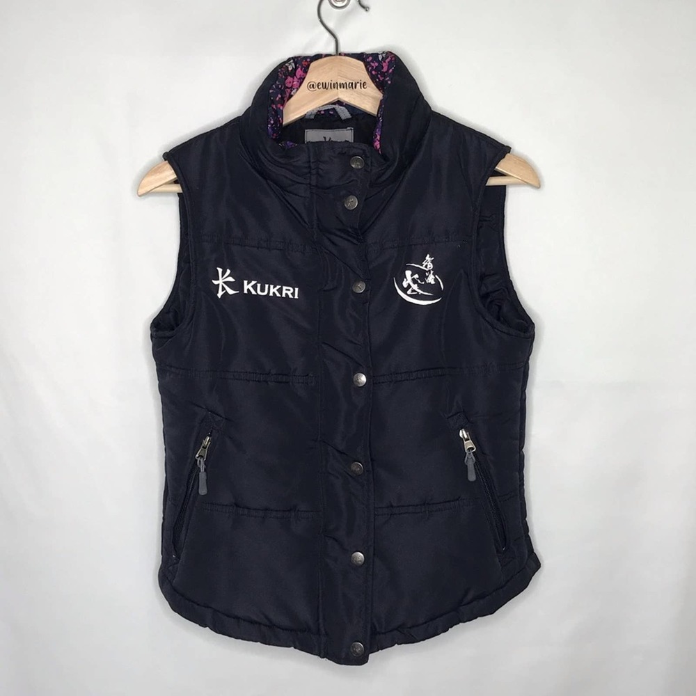 Kukri size 8 puffer vest